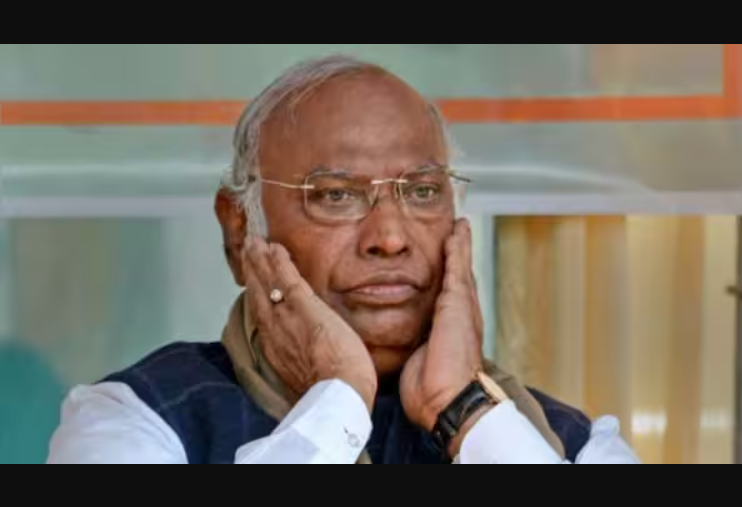 કોંગ્રેસ અધ્યક્ષના ઘૃણાસ્પદ નિવેદનને લઈને આરએસએસ દ્વારા દિસપુર અને સિલચર પોલીસ સ્ટેશનોમાં ફરિયાદ નોંધાઈ